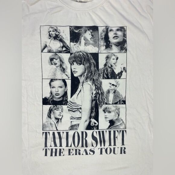 Taylor Swift The Eras Tour Graphic T-shirt Women Small Cream Short Sleeve - Picture 2 of 5